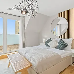 Stylish - 3 Min To U1 Kagraner Platz Apartment